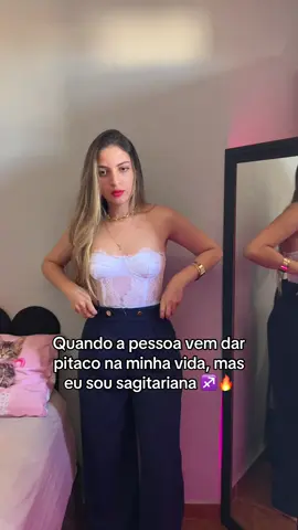Eu em!! Corto na hora dependendo do meu mood kkkk  #sagitario #sagitariana #corset #opinia #sinceridade 