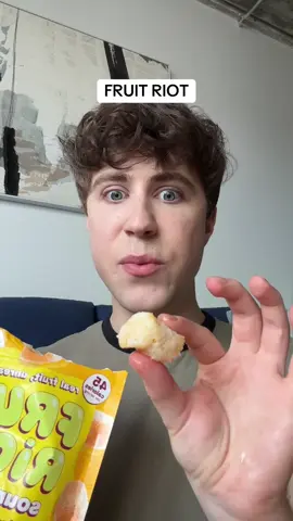 SO SOUR!!! But tasty😏😏 #fruitriot  (sponsor me)😘