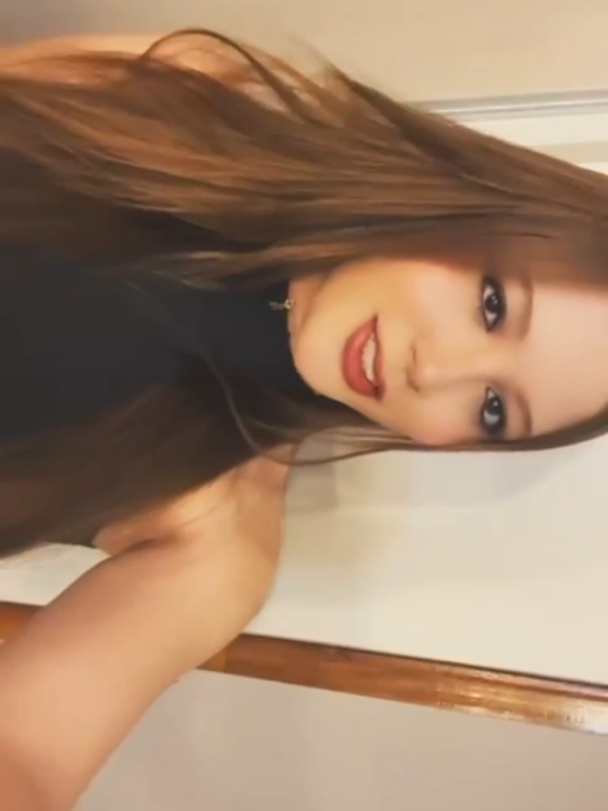 😻