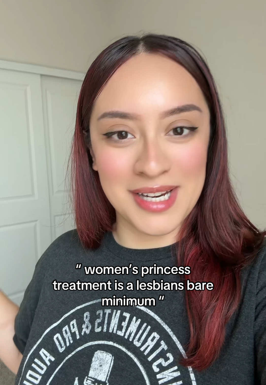 We know how to do it best tbh. Princess treatment 24/7 for sureee. #wlw #wlwtiktok #lesbiansoftiktok #lesbiansover30🏳️‍🌈 #lgbt🌈 #plantgirlypop 