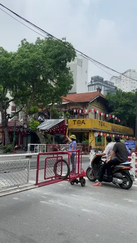 Tuổi 18 mong chờ ngày rời nhà để lên thành phố lớn học..Sắp đến tuổi 30 mong ngóng từng ngày để được về nhà..#hanoi #langthangđườngphố #chill #tusu #nhachaymoingay #xuhuong #xh 