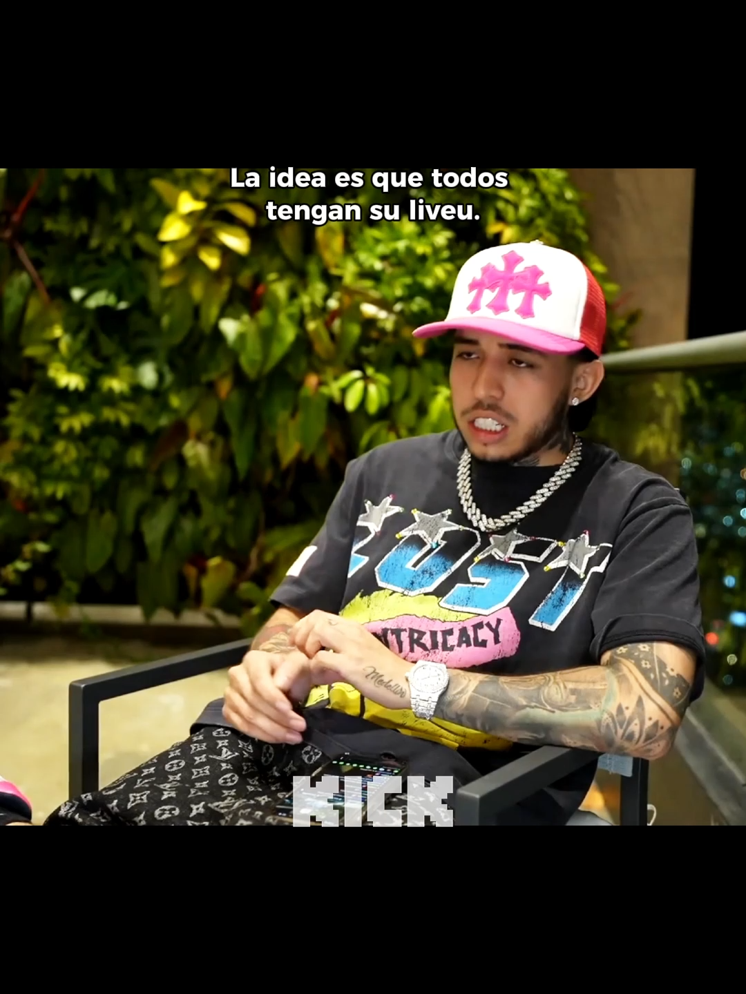 La idea es que todos tengan su liveu. #twitchwestcol #westcoltiktoker #reaccion #streamers #videoviral #stream #amigos #westcol #elchanty  #paratii #lasapaaaaa #samulx #lonchedehuevito #westcolombia #video #micaclips1 #kick  #pregunta #tener #todos #liveu #comprar #dinero