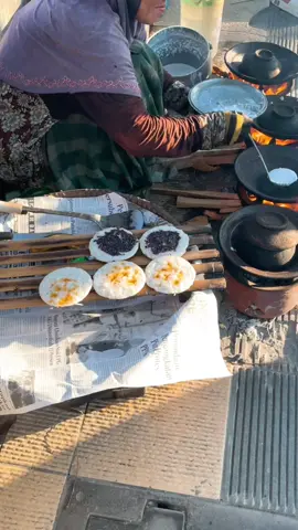 Serabi solo recomen depan stasiun kebumen, udah pernah cobain gais? #kuliner #kulinertiktok #kulinerkebumen #kebumen #kebumenkuliner #fyp #foryou 