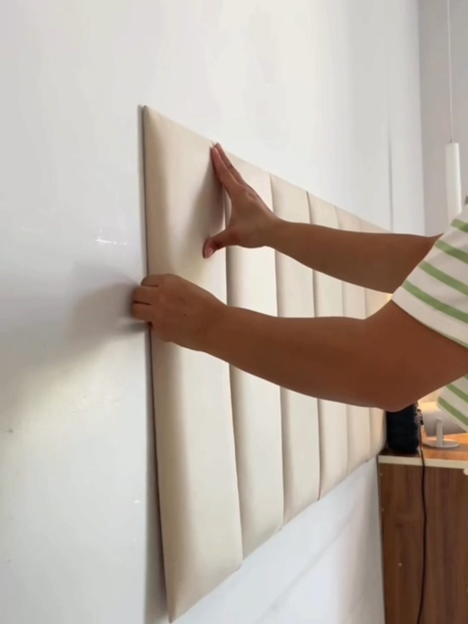 Dê uma olhada em Kit 10 Módulos Cabeceira Estofada Cama King em Suede - Módulo Retangular 60x20 Autocolante, Cama Queen, Casal e Solteiro por R$72,90 - R$135,90. Compre na Shopee agora! https://s.shopee.com.br/7pi8geOeer quero te envio.link #casa #decoração @deia lobo 