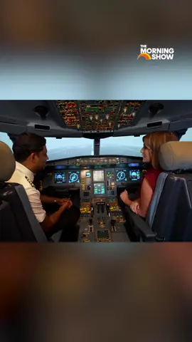 Kylie jumped into the pilot's chair with SriLankan Airlines and tried to guide a plane into landing ✈️ #flightsimulation #flying #plane #pilot #flight #plane #srilankanairlines #TMS7 – Straight after Sunrise, weekdays on Channel 7 and 7Plus
