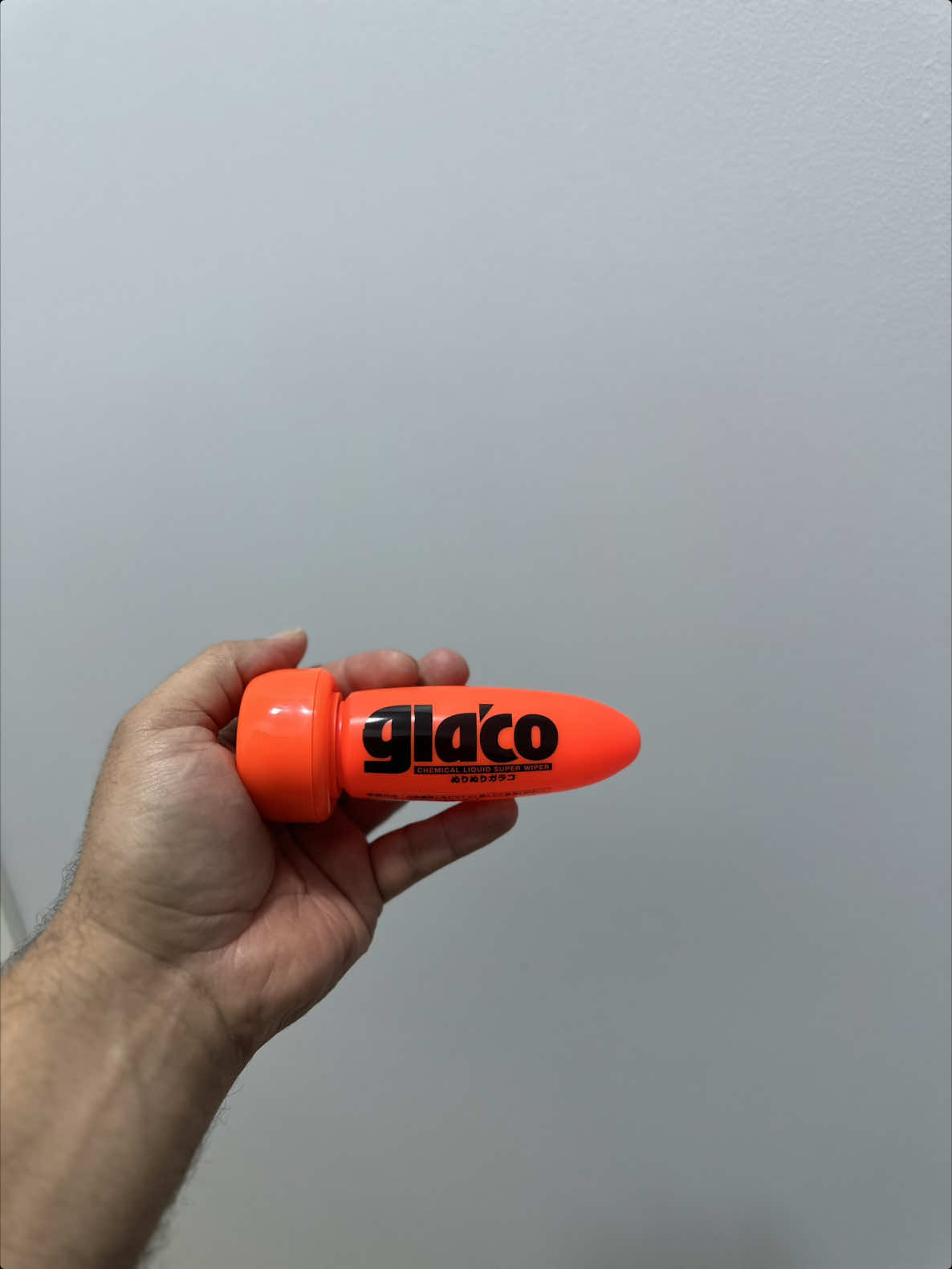 Aplicação do Glaco da @Soft99 no Blindex do banheiro, um teste se realmente funciona a hidrorrepelência nos vidros de casa! Esse e outros cristalizadores de vidro, você encontra na @@ecovillerondon  #hidrorrepelência #repelentedeagua #antesedepois #hydrophobiccoating #ceramic #ceramiccoating #boxdebanheiro #glasscleaning #showerglass #reelsbrasil #fypage #explorar #viralreels #howto