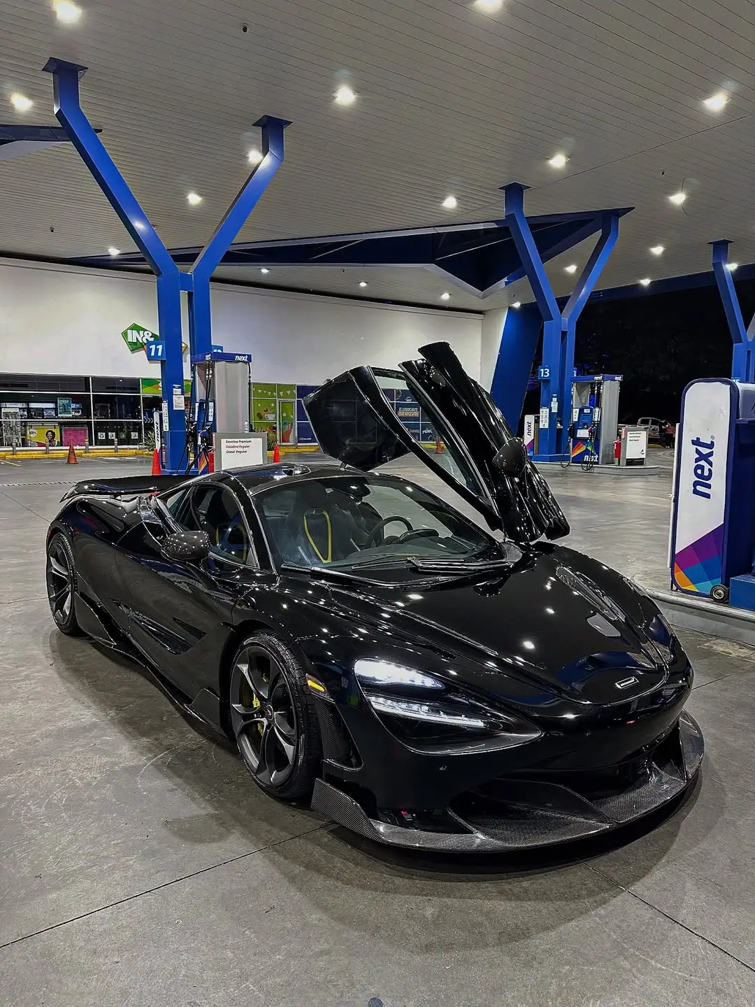 📸@exoticmotorsrd #mclaren #mclarenclub #mclaren720s #720s #v8 #cars #viral #fyp 