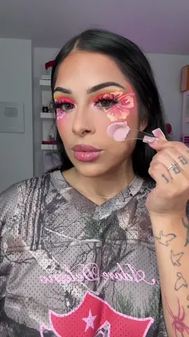 Reverse removal with @Glow Recipe #makeuptutorial #MakeupRoutine #makeupremover #makeup #fyp 