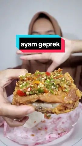 mukbang ayam geprek #roketchiken #ayamgeprek #geprek #asmr #mukbang 
