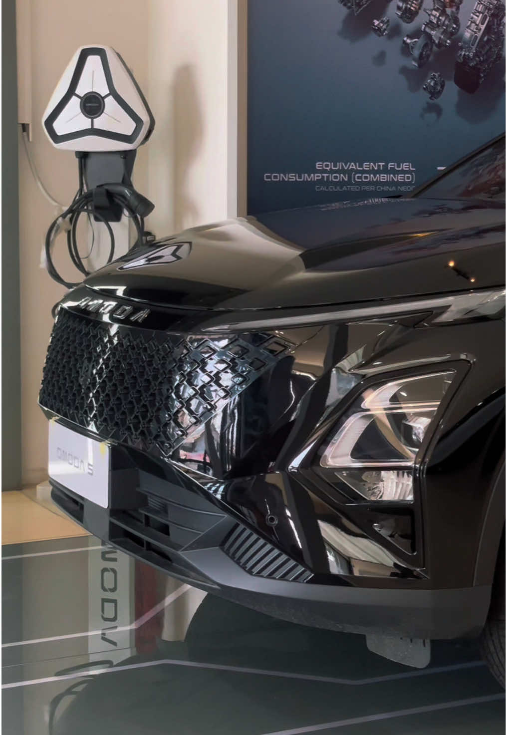 CHERY C5 RZ Black Platinum Ready for sell 🔥 Booking milikmu sekarang! 1.5L TCI  6-Speed DCT 10 ADAS And more features. Konsultasi, Pembelian, Cash&Credit, Trade In, Test Drive, Hubungi kami segera 😎 #chery #cherymotorindonesia #cheryc5 #fyp  
