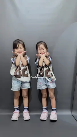 Jersey secakep ini cuma 40ribu😍😍 #ootdanak #jerseyanak #anakkembar #bajukembar #babytwins 