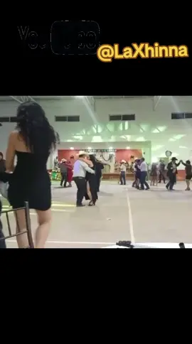 Le gustan las Grandotas💃🕺🥳🎵🎶#pasitosatevo #fyp #Cumbia #paratiiiiiiiiiiiiiiiiiiiiiiiiiiiiiii #famosostiktok #chinadelosojosnegros 