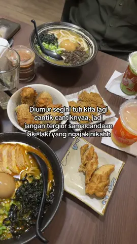 Bacotan sesaat ajanya itu HHHHH