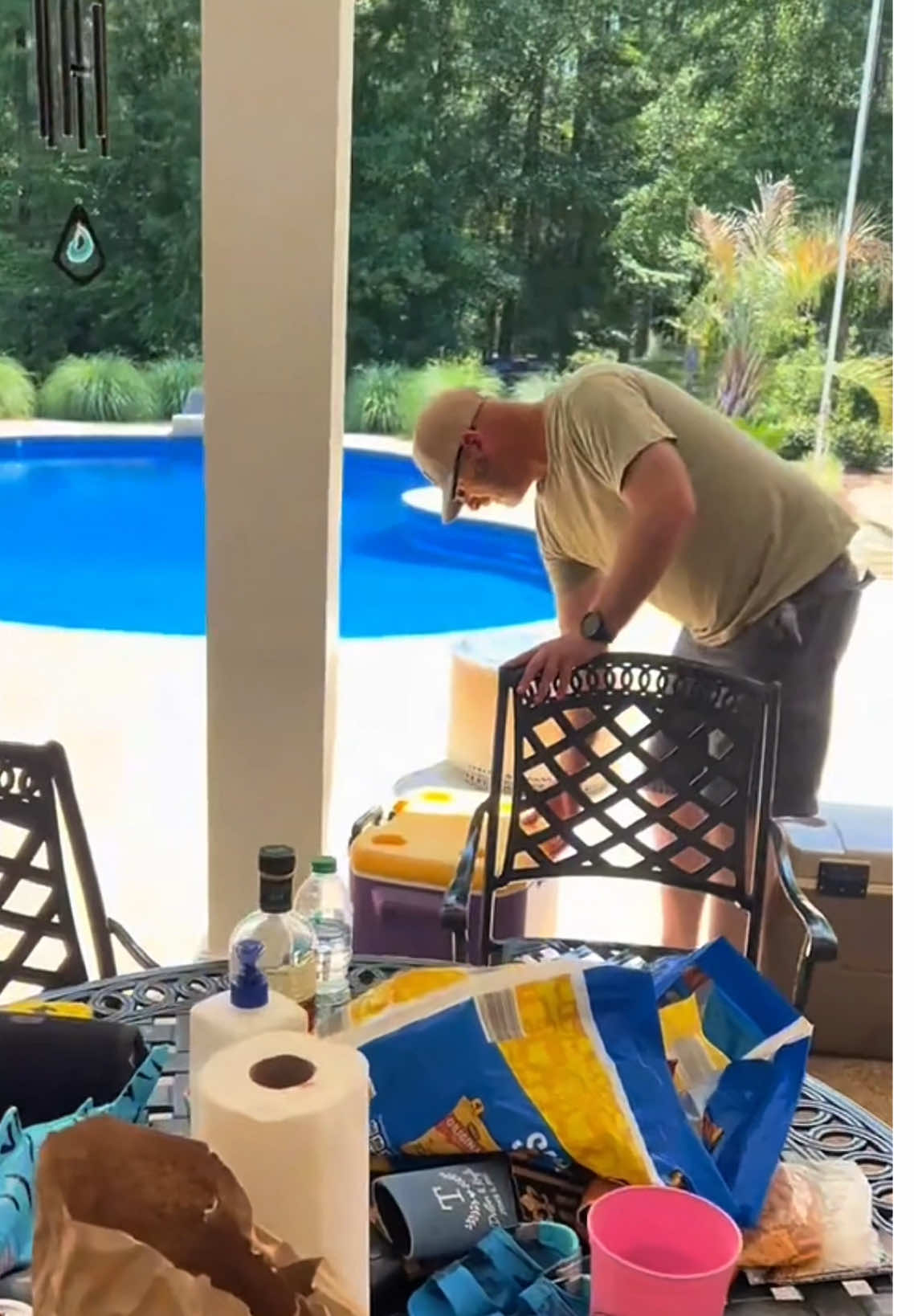 Fake snake prank 🤣#funny #funnyvideos #prank #snake #fyp #scare #jumpscare #🤣🤣🤣 