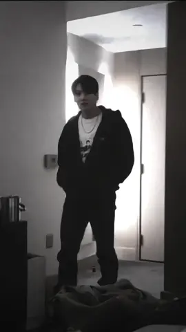 อยากจะพาเธอไปเที่ยวทะเล 😮‍💨 #jungkook #imgxjungkook #fyp #jk 