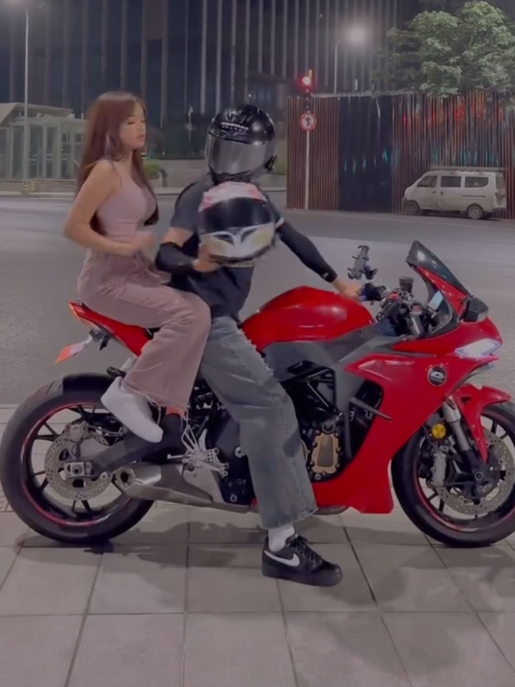 Waktu motoran di china kemarin😍🔥@Fujiiian  #chongqing #fujian #fujiterbaru #myqueen #thepoweroffuji 