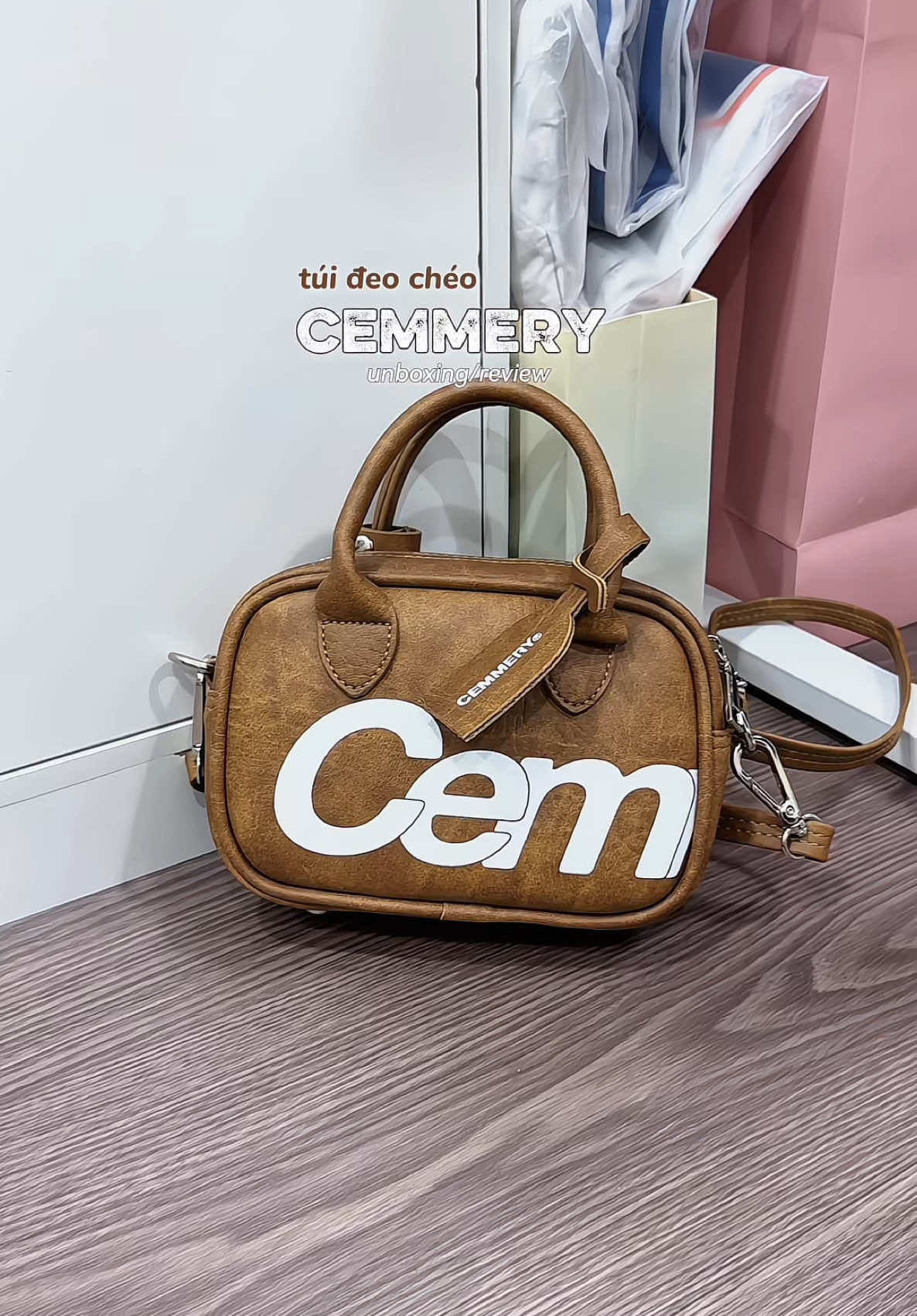 Em túi nhà Cemmery siu hot luôn á, nên tui cũng phải fomo theo🤩🙂‍↕️#cathy04 #unboxing #fyp #viral #muataitiktok #review #unboxingvideo #beauty #fashion #tuideocheo #cemmery 