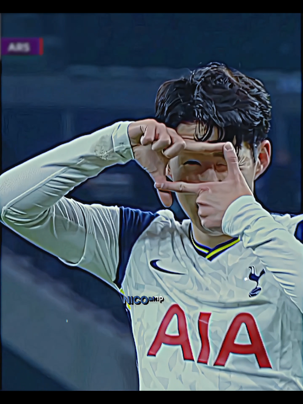 00:25|| blitZ curL in real life Son😍🎯🔥...#son #korea #tottenham #epl #edit #footballedit #alightmotion_edit #cupcut_edit #virral 