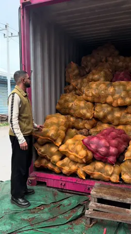 …. containers ➡️ vietnam 🚢 🔐 Allah said: “when the time is right, i will make it happen”  thankyou😇
