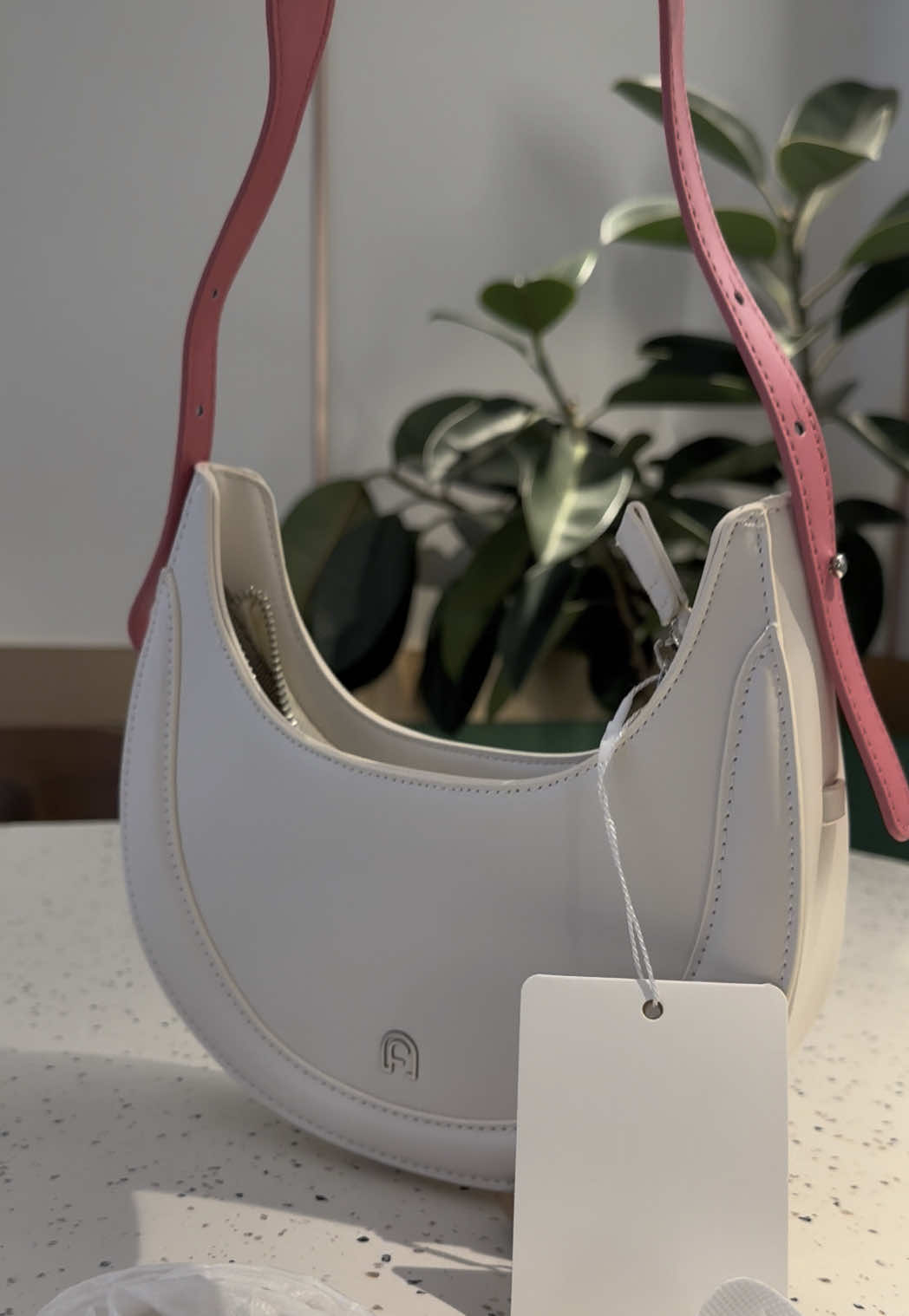 @Age free lucu banget dan dapat 2 strap! #handbag #agefree #taswanita 