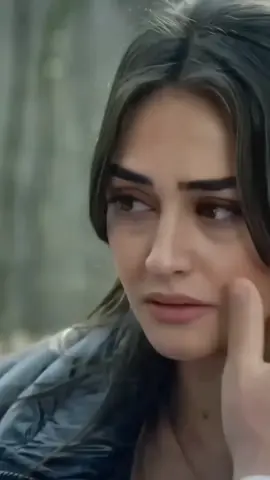 العين لا تلمع عبثاً ولكن من أرهقه الكتمان يفضحُه بريق الحنين ❤🎸#اصيل_هميم #اتمني_اضمك_بالقلب❤️ #fyp #viral #foryoupage #تصميمي #انوش🥀 #تصميم_فيديوهات🎶🎤 #مشاهدات_تيك_توك #CapCut 