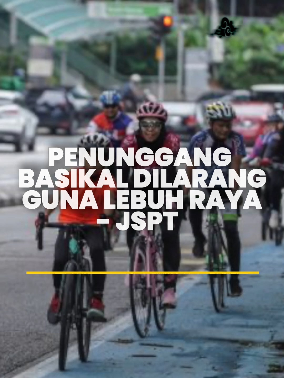 Penunggang basikal dilarang guna lebuh raya - JSPT Penunggang basikal dilarang menggunakan laluan lebuh raya di negara ini kerana ia merupakan laluan khas untuk kenderaan bermotor seperti lori, bas dan motosikal. Pengarah Jabatan Siasatan dan Penguatkuasaan Trafik (JSPT) Bukit Aman, Datuk Seri Mohd Yusri Hassan Basri berkata, larangan itu bertujuan menjamin keselamatan semua pengguna jalan raya serta mematuhi peraturan sedia ada. Muzik: Elevate - Benjamin Tissot dari www.bensound.com --------------------------------------------- Jom ke Karnival Siang Malam Karangkraf! 🎉  📅 25–27 Julai  🕘 9 pagi – 12 tengah malam  📍 Dataran Karangkraf, Seksyen 15, Shah Alam Copyright disclaimer: Segala penyuntingan video adalah hak cipta terpelihara milik Sinar Harian. #SinarHarian #BeritaSemasa #KualaLumpur #PenunggangBasikal #LaluanLebuhRaya