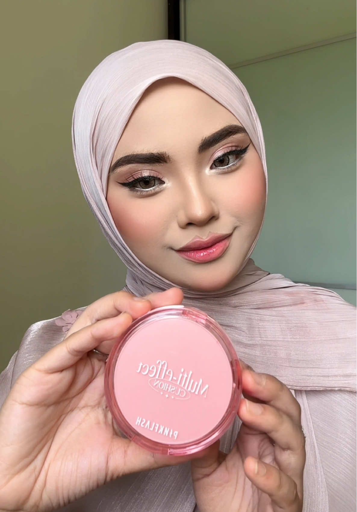 Guysss grab now cs promo RM19.99 only from 8pm-12am!!! @Pinkflash.Malaysia 💞 #pinkflashmy #pinkflashbbcushion #bbcushionviral #pinkflashmusthave #fyp 