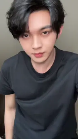 ganteng sumpah ini, ga bnyak toping perintilan di rambut dan wajahnya🥰🥰 #yehaoran #fyp #aktorganteng #shortdramachinese 