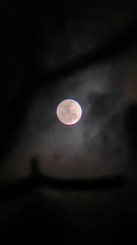 Malam ini bulan cantik ya ☺☺☺ #moon #bulan 