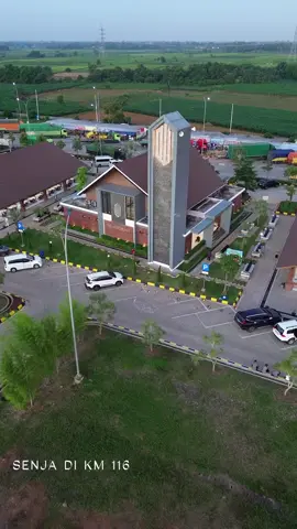 Senja di Rest Area Tol Bakauheni - Terbanggi Besar Km 116 #tol #tollampung #restarea #lampung #sore #senja