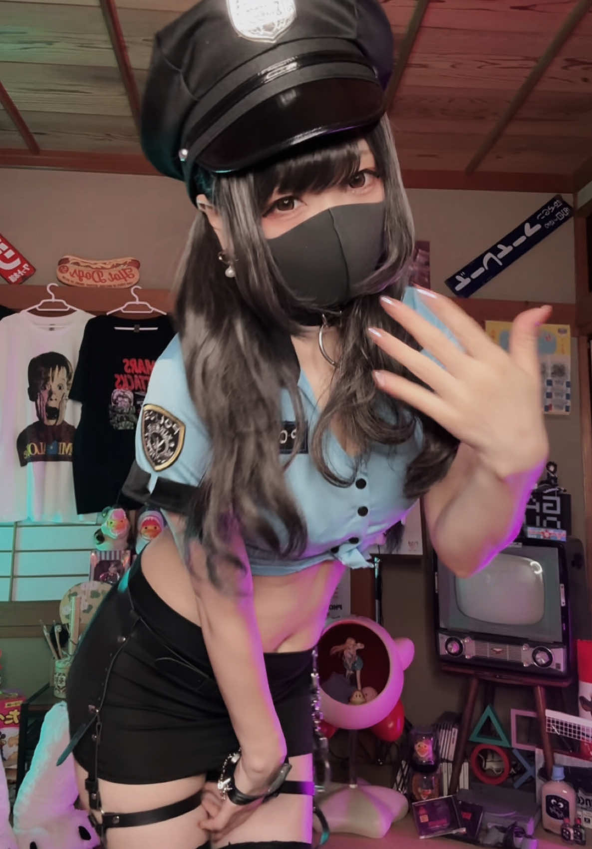 足につけるハーネスかわいい #地雷系女子 #地雷 #jirai #ポリスコスプレ 