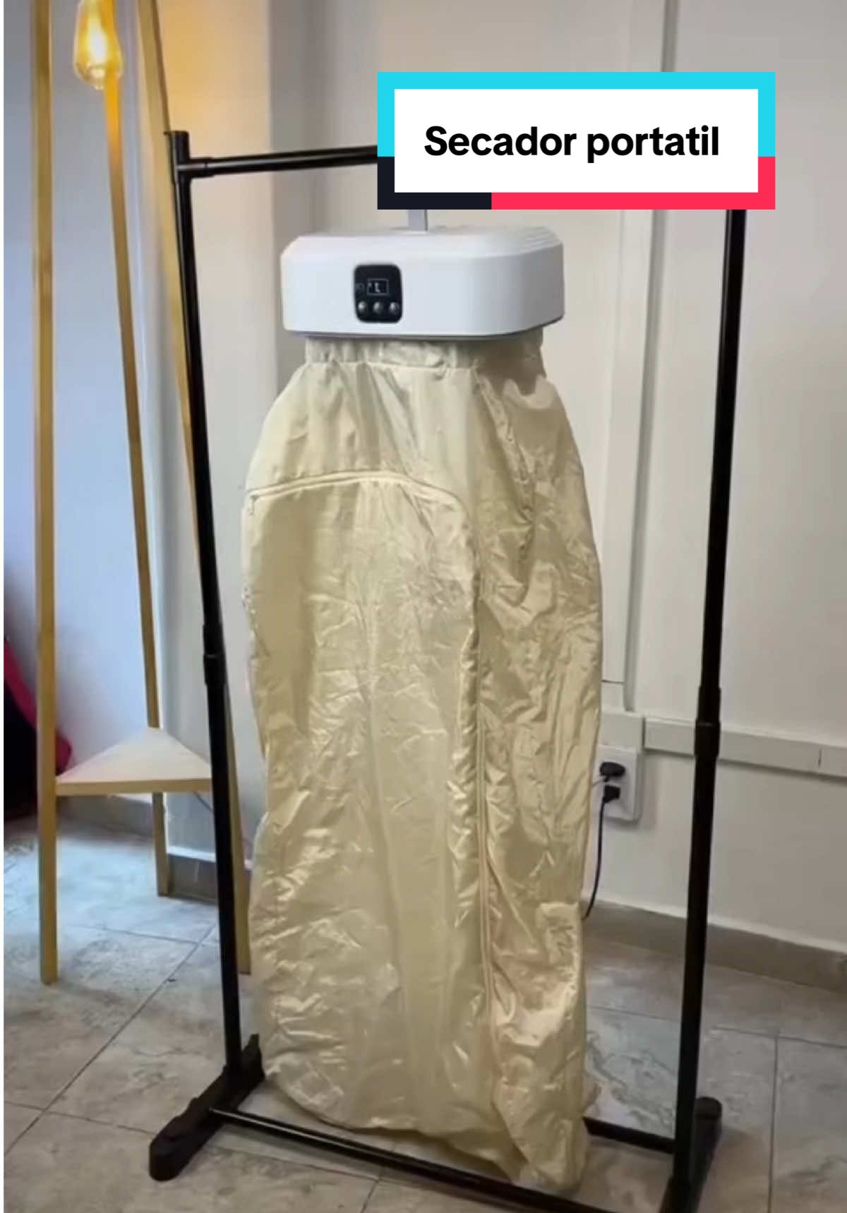 👗¡ Que lavar y secar tu ropa no sea tarea difícil! 🧦 Con nuestra nueva Secadora Portátil  Precio mayor 35 REF  ❗️ A PARTIR DE UNA PIEZA cancelando en divisa te queda al mayor❗️ Precio detal: 48 REF #viralvideos #secadora #secador #baki 