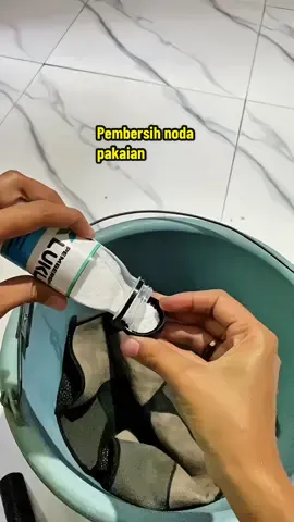 sekarang kalo ada noda/jamur pakaian solusinya ya bubuk ajaib ini #pembersihnodapakaian #lukleen #racuntiktok #fyppppppppppppppppppppppp 