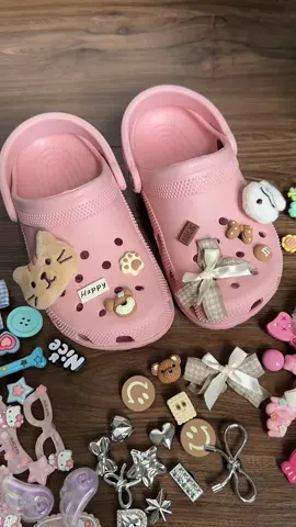 Xinh cáaaaaa  #charm #charmcrocs #sticker #fyp #trending #viral 