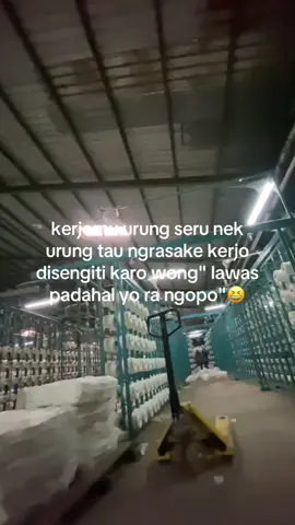 lagi seminggu wae wes podo ra seneng🤣#kulipabrik #fypシ #fyp #xyzbca #storysindiran 
