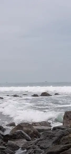 siapa nih yg suka nongkrong disini sama kekasihnya sambil menikmati pantai ini😊🫣...cintaku bagai samudra bergelombang dilautan luas,haruskah aku bersumpah demi tuhan🤍💯#lagu #nyanyiansuarahati #inkachristie #pantailampung #pantaiketangkalianda #kalianda_lampung_selatan #lampungtiktok #lampung #fyp 