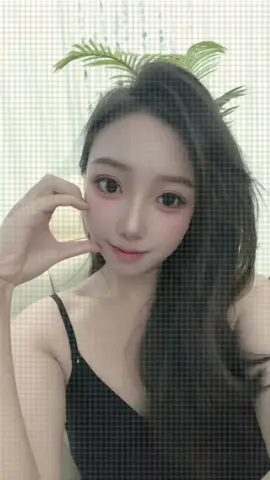 #王肉肉💋 同樣是水滴，為什麼別人能穿石，你卻沒有反應，因為你忘了“堅持”  同樣是鹹魚，為什麼別人能翻身，你卻沾了鍋，因為你忘了“加油” 所以王肉肉，請時刻記得堅持和加油👏