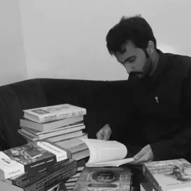 ‏ياحبيبي والمحبة بدايتها سؤال ‏والنهاية قسوةٍ تكسر الغصن الندّي ‏والذي فضل جمالك على كل الجمال  ‏أنك اغلى من عيوني ومن دم جسدي ‏معك جربة الهداية وجربة الظلال ‏قلبي أعلن لك ضلاله وعقلي مهتدي ‏أخذني من واقع ما عرف قدر الرجال  ‏السنافي فيه يغصّب عَلى شور الردي ‏يمدحون اللي يعبد المناصب والريال ‏ومن كفى شره وخيره يقولون أجودي ‏عن ضجيج الناس والمجتمع جاني جفال  ‏كنّ ما ذولا ب ناسي ولا ذي ب بلدّي ‏والهروب أحيان نوعٍ من انواع النضال  ‏لا وطت رَجلك طريق الضياع السرمدي ‏جيت محتاجكٍ وفيني كلامٍ مايقال  ‏اتعزز وارفع الصوت وامشي واعدي ‏حطني في وجه حضنك من صدوف الليال  ‏تايهٍ لا اخطيت من ضمتك وين أغدي  ‏مستعد أبيع عمري لاجل كلمة تعال  ‏في رجا ليلي وصبحي و ريحة معْبدي ‏والعيون اللي هدبها ينادي للقتال ‏صوّبتني ب اللواحظ و بيّحت جهدي ‏وأن شعرت بيوم في حبنا ب الابتذال ‏ردني لاول جروحك ترى صبري مدّي ‏غبّ على كيفك وانا بين هَقوات الوصال ‏اتحرّى لك وروحي عَلى راحة يدي ‏و اكتبك بشعر والشعر دوامة خيال ‏يتضح فيها بعيد المدى والمبتّدي ‏وكاني مارويّت الأسماع بسحر الحلال ‏طحت من عين الثريا ومن عين الجدّي #f #fyp #شعر #سعود_مبارك 
