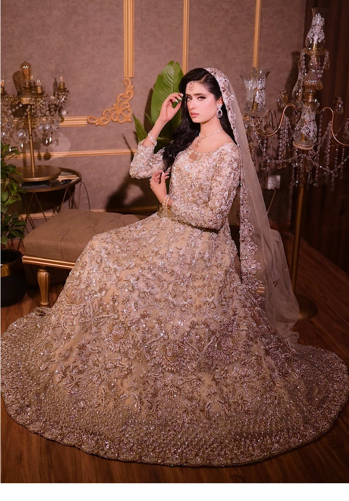 Second Day Bridal Dress By Ameer ZāDÄ For Order ☎️ 03214330265 📍Lahore MM Alam Road Ali Trade Crnter Ground Floor Shop Number 24,25  #AmeerHamzaDesigns #reception #bridal #wedding #AmeerZādaBridalStudio #BridalMaxi #LuxuryBridalWear #PakistaniBridal #ameerzadaofficial 