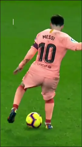 Les 5 meilleurs dribbles de Lionel Messi 🔥🔥🔥🔥🔥🔥 creator search insights  #viscabarca🔴🔵 #CapCut  #viscacatalunya #barcelona 