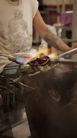Fire, glass, and skilled hands. That’s how our turtle is born.🐢 A small masterpiece reflecting the magic of the sea. 🌊 Want to see it come to life? Visit us at Ellegi Glass Factory — live glassblowing and unique creations await you #venice #glass #murano #ellegiglassfactory #glassmaster #muranoglass #handmadeglass #glassart #blownglass #ellegiglassworks #handcrafted #artisanprocess #behindthecraft #turtle #glassturtle #seaglass #venezia360
