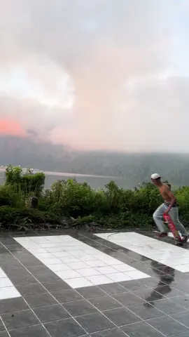 Bedugul 🧡💦 #Skateboarding #sunset #kickflip #360flip 