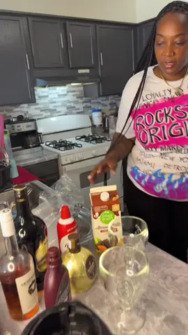 This the recipe to that chocolate peanut butter bit**😂🤣🔥🔥🔥 get into it!! and go try it and tell me how u like it ! If you make it tag me in it FYATEEE ! #viral #foryou #viralvideos #drink #foryoupage #msfyatee #fyatee #drinks 