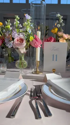 Reception Details - I love working with florists 🌼 #weddingdetails #weddingreception #weddingflowers #weddingflorist #weddingcontentcreator #weddingcontentcreation #CapCut 
