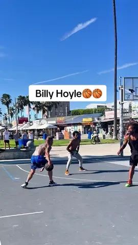 Venice beach basketball. White men still can’t jump. Haha. #basketball #hoops #streetball 