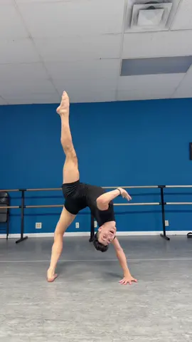 Backbend leg up #tutorial  . . : : : : #dancers #dancer #tricks #flexibility #legs #dance #dancetricks #acro #acrobat 