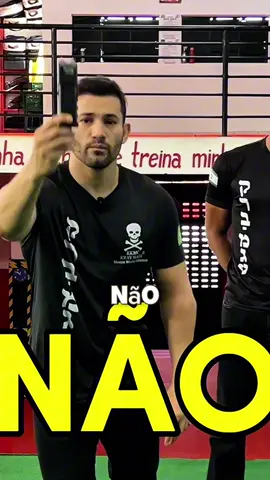 Quando me perguntam se recomendo “máquina de choque” para defesa pessoal…. Minha resposta é: só se for para espantar cachorro e bêbado🍻 No Krav Maga Caveira valorizamos o realismo na defesa pessoal sem mitos ou firulas