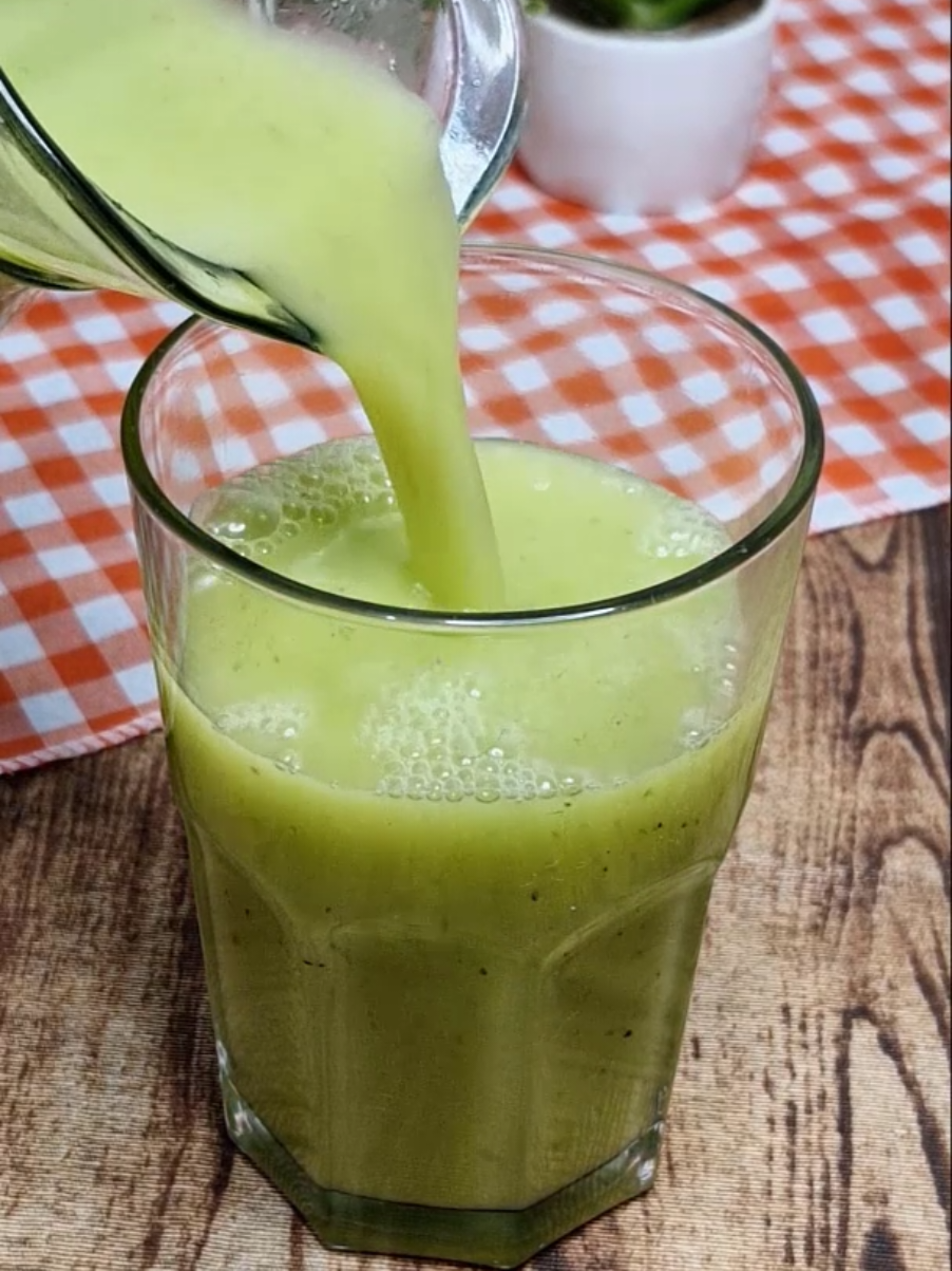 Abaixa a Pressão alta em poucos minutos-Suco pepino com Limão! #saude #suco #receita 