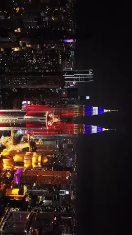 What we have in malaysia 🇲🇾 the most beautiful twin towers with beautiful lights ⚡️ #fyp #dji #visitmalaysia2026 #malaysiatourism #foryoupage  @Tourism Malaysia @DJI Pavilion 