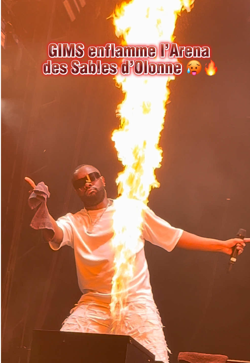 Gims incroyable sur « Sois pas timide » à l’Arena des sables d’olonne #gims #maitregims #festivals #prt #fyp @Gims @GIMS.FAN @LA CAVALERIE ⚔️👑⚔️ 